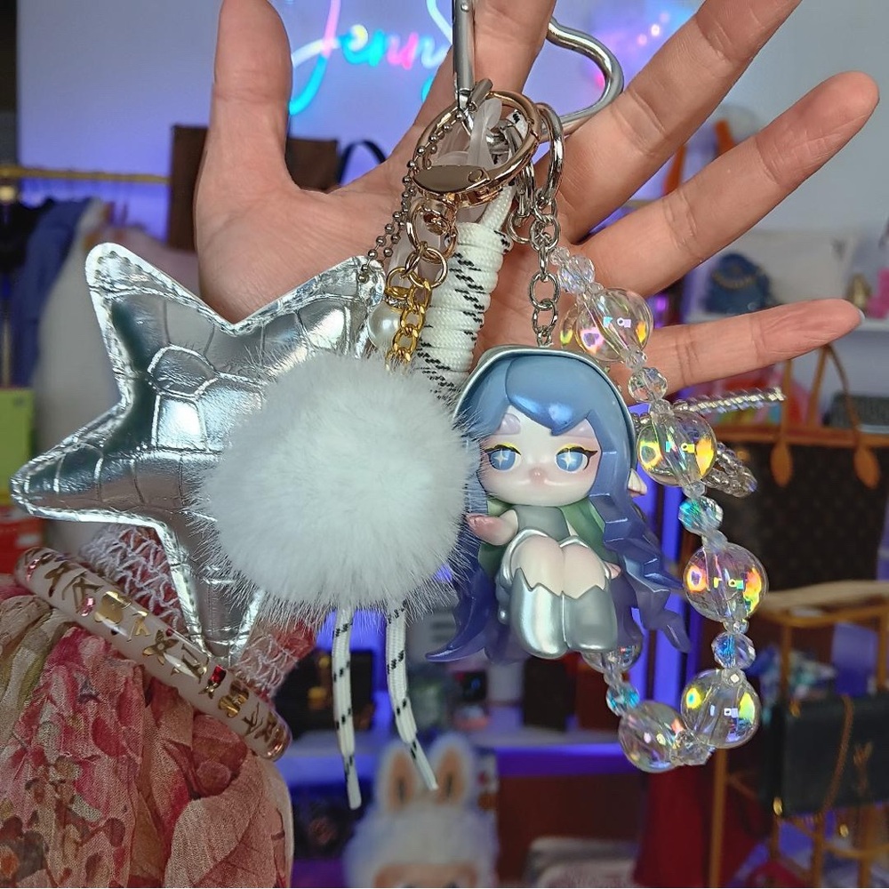 Authentic Pop Mart Custom Chaka Lightening Bag Charm W original Card accessories